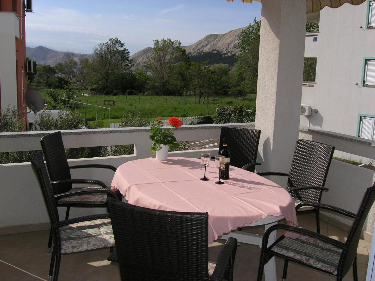 Apartments Biljana For Relaxing Holidays In Baska Esterno foto