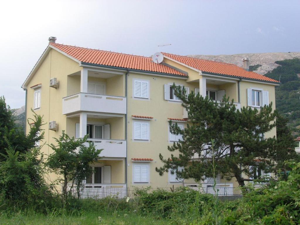 Apartments Biljana For Relaxing Holidays In Baska Esterno foto